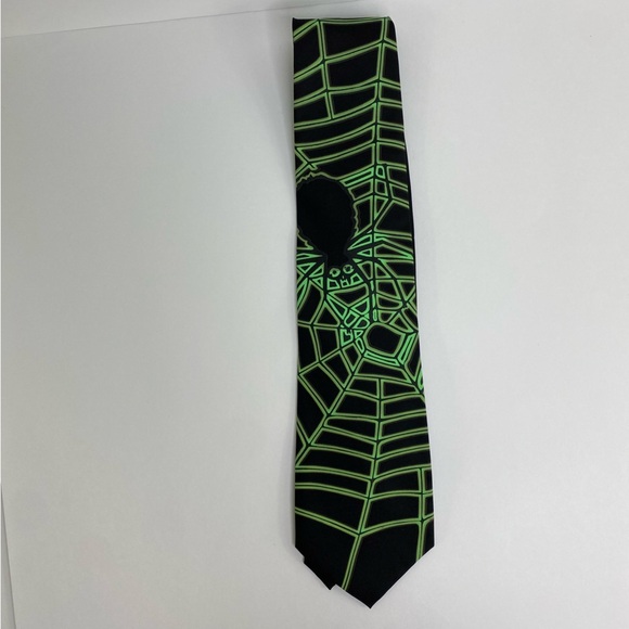 RM Style Spider & Web Glow in the Dark Tie Vintage 1998 Halloween - Picture 5 of 5